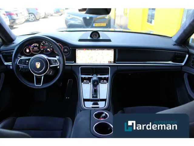 Porsche Panamera 4.0 GTS 2019 Benzine 2
