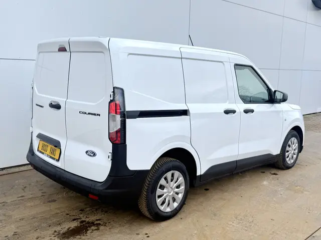 Ford Transit Courier 1.0 EcoBoost 100PK 2023 Benzine 3