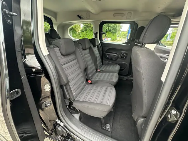 Opel Combo Life 1.2 Turbo L2H1 Edition 7p. 2020 Benzine 19
