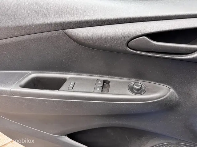 Opel KARL 1.0 ecoFLEX Innovation 2016 Benzine 12