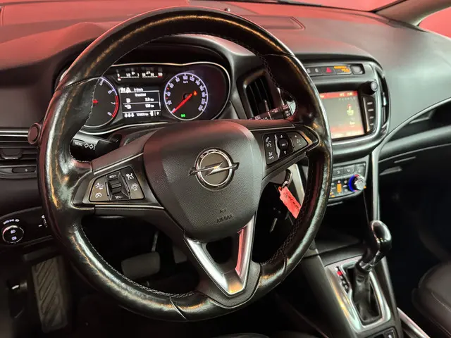 Opel Zafira 1.4 Turbo Business Executive 2017 Benzine 3