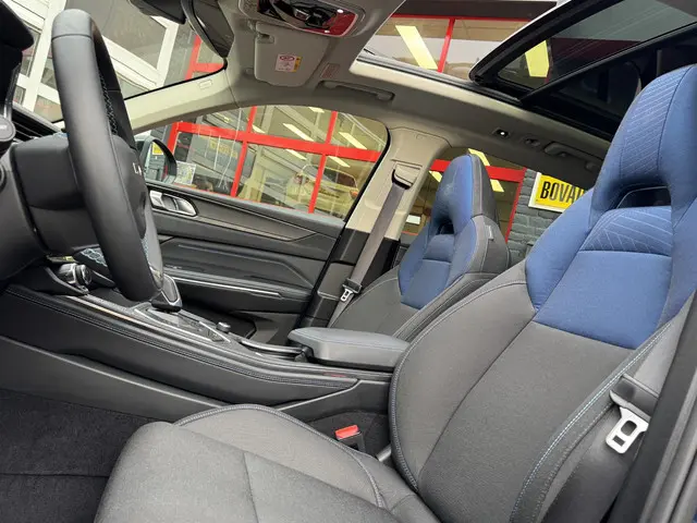 Lynk & Co 01 1.5 2021 Hybride Benzine 14