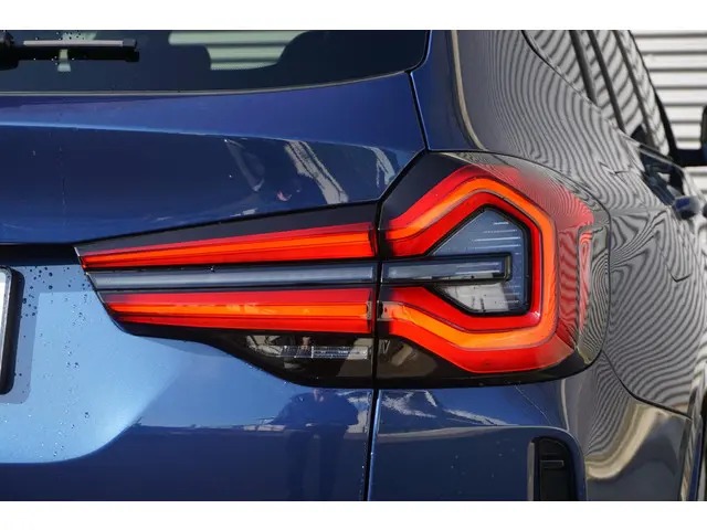 BMW iX3 High Executive 80 kWh 2023 Elektrisch 23