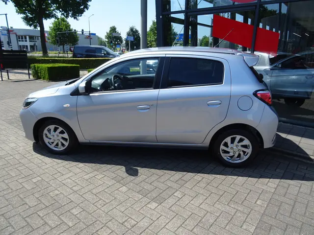 Mitsubishi Space Star 1.2 Dynamic *** ACTIE *** 2025 Benzine 6