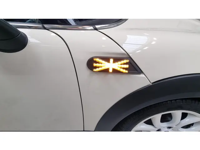 MINI One Mini 1.6 Salt 2014 Benzine 11
