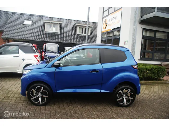 Aixam eCrossover Brommobiel Premium 2024 Elektrisch 2