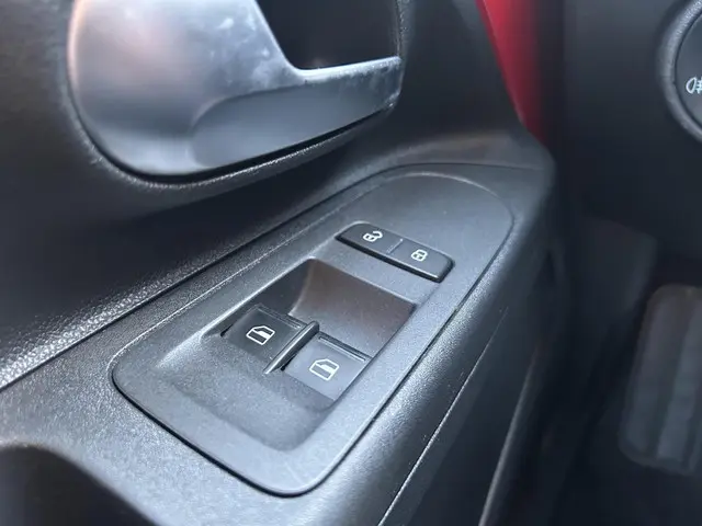 Volkswagen up! Sound Airco/Lmv/Pr-Glass 2018 Benzine 11