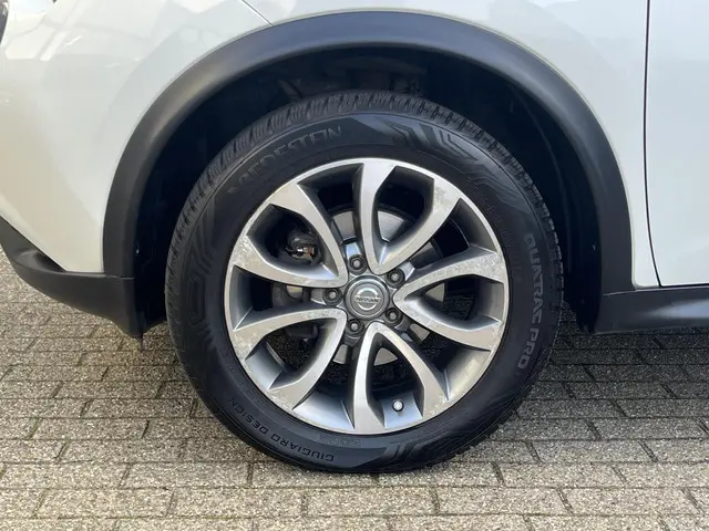 Nissan Juke 1.2 DIG-T S/S Connect Edition 2014 Benzine 40