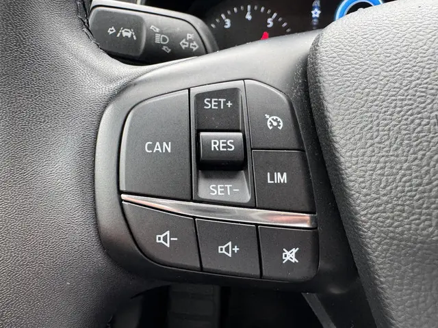 Ford Focus 1.0 EcoBoost Active Business 2021 Benzine 18