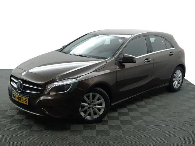 Mercedes-Benz A-Klasse 180 Prestige- 2015 Benzine 4