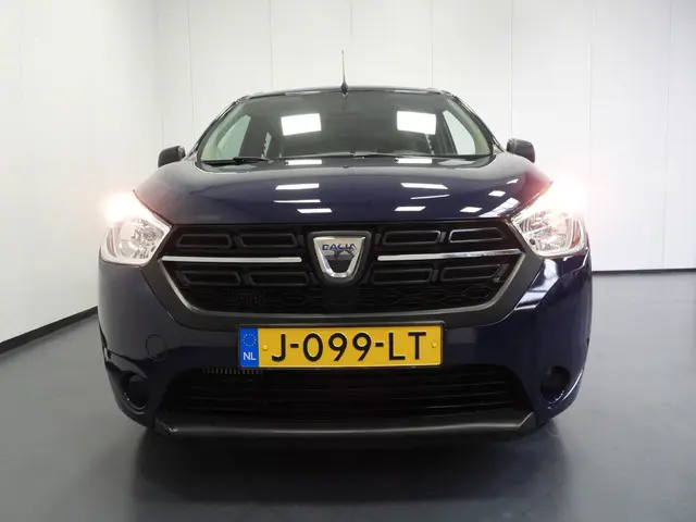 Dacia Lodgy 1.3 TCe Essential 7-Pers. 2020 Benzine 23
