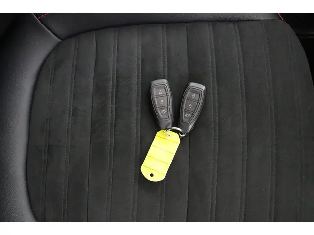 Ford Kuga 2.5 PHEV ST-Line 2021 Hybride Benzine 16