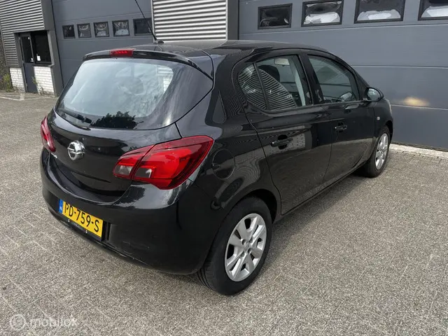 Opel Corsa 1.4 Color Edition 2016 Benzine 17
