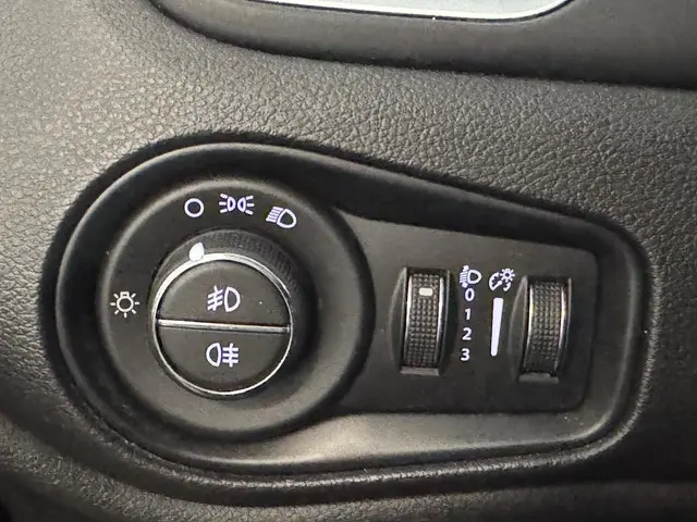 Jeep Renegade 1.4 MultiAir Longitude 2018 Benzine 17