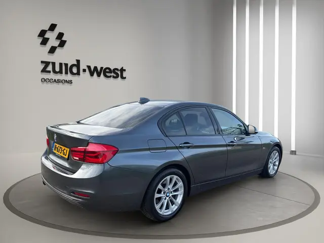 BMW 3 Serie 318i Luxury 360 Head up Led 2016 Benzine 7