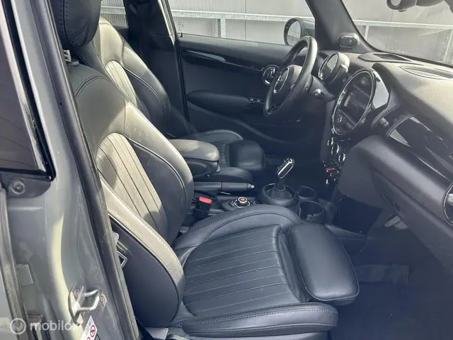 MINI Cooper Mini 1.5 60 Years Edition 2019 Benzine 4