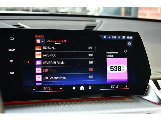 BMW X1 sDrive18i M-Sport 2025 Benzine 36