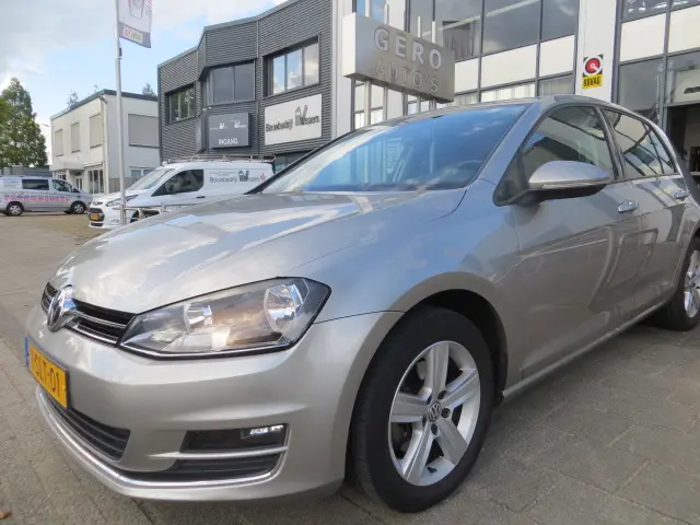 Volkswagen Golf 1.2 TSI Highline 5 deurs 2014 Benzine