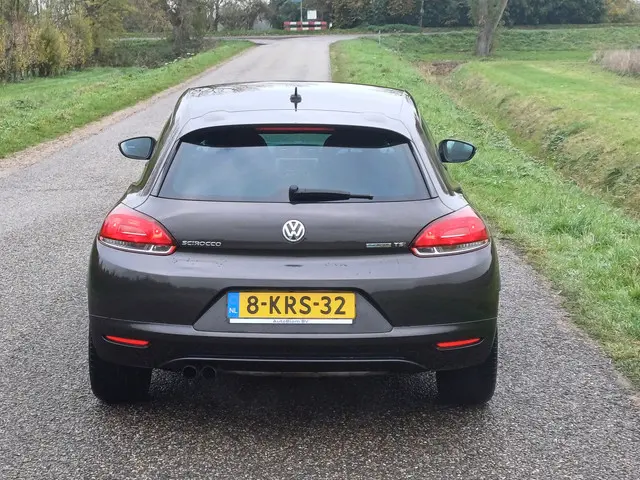 Volkswagen Scirocco 1.4 TSI Highline 2013 Benzine 7