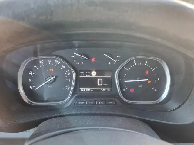 Peugeot Expert 2.0 HDI 90KW Navi 2019 Diesel 19