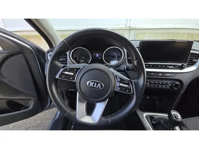 Kia Ceed Sportswagon 1.4 T-GDi DynamicLine 2020 Benzine 18