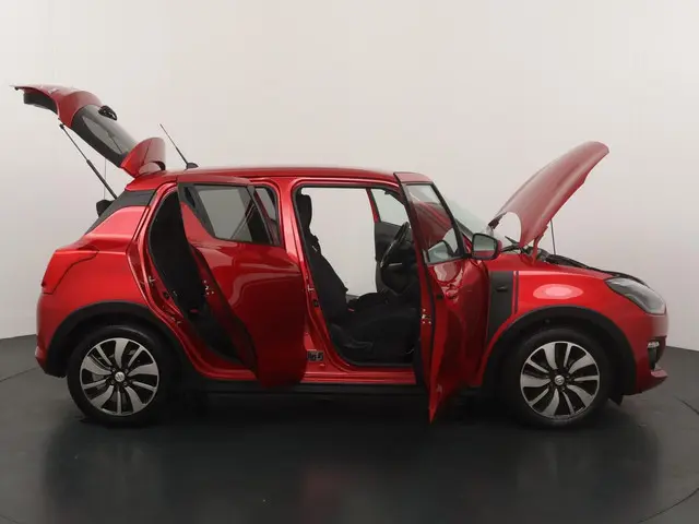 Suzuki Swift 1.2 Sportline 2018 Benzine 22