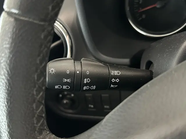 Dacia Sandero Stepway 0.9 TCe 90 Lauréate 2015 Benzine 18