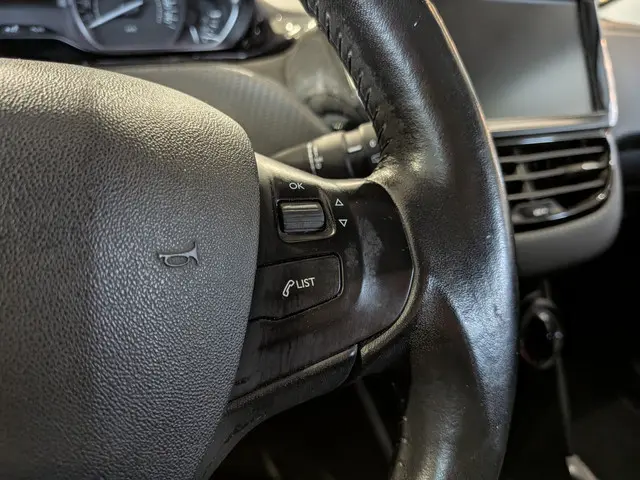 Peugeot 2008 1.2 PureTech Blue Lion 2017 Benzine 13