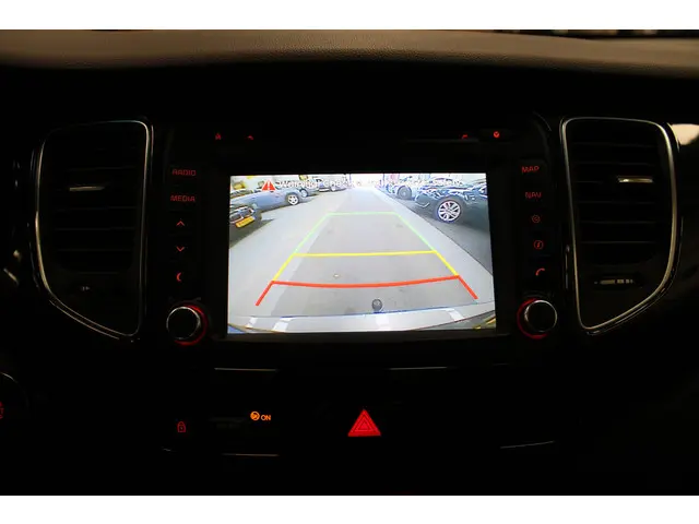 Kia Carens 1.6 GDi Premium Pack 2013 Benzine 32