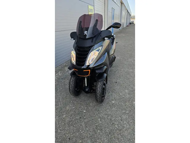 Peugeot Metropolis Scooter RS 400i 2015 Benzine 16