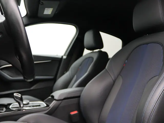 BMW 2 Serie Gran Coupé 218i 2023 Benzine 11