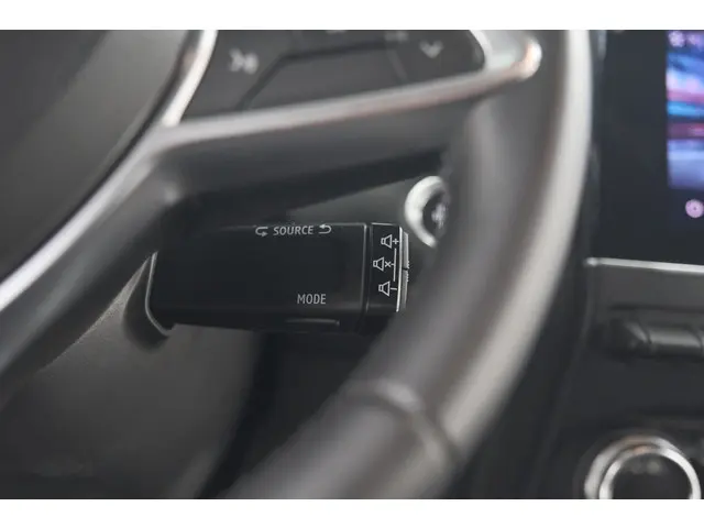 Renault Captur TCe 90 Techno 2024 Benzine 35