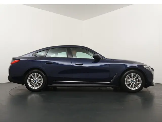 BMW i4 eDrive40 84 kWh 2022 Elektrisch 8