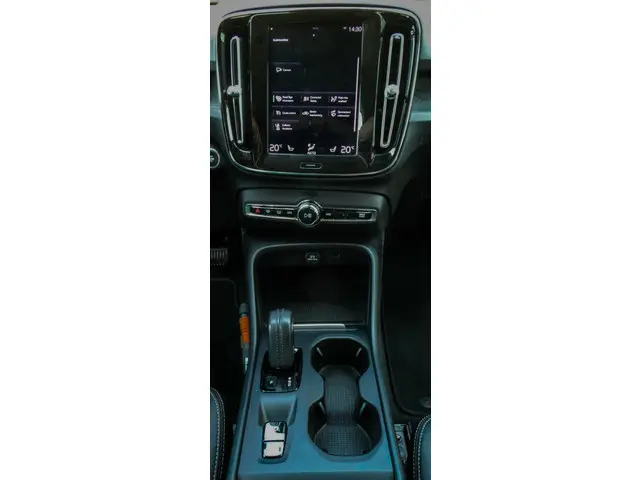 Volvo XC40 2.0 T4 Momentum 2019 Benzine 9