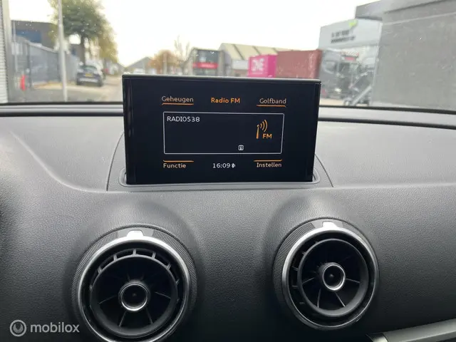 Audi A3 Sportback 1.2 TFSI S-line Sport 2016 Benzine 8