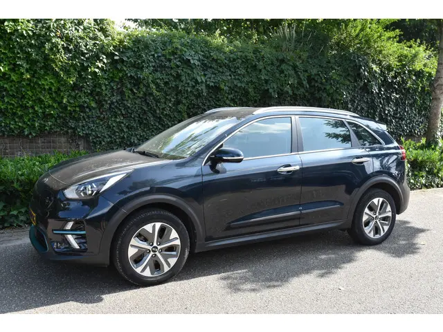 Kia e-Niro DynamicLine 64 kWh 2021 Elektrisch 2