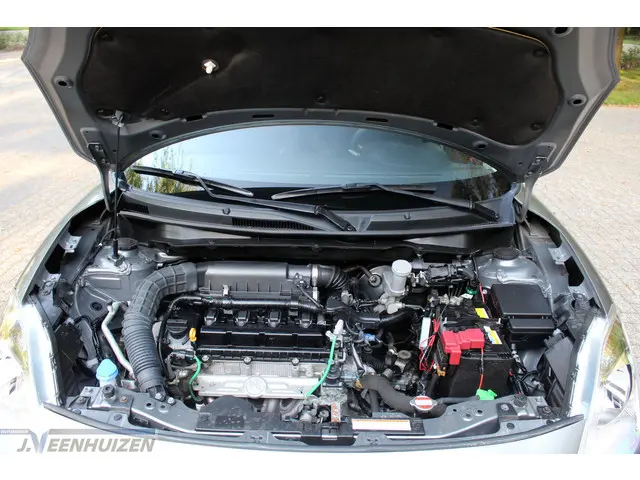 Suzuki Swift 1.2 Select 2018 Benzine 13