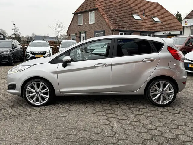 Ford Fiesta 1.0 Style 2015 Benzine 2