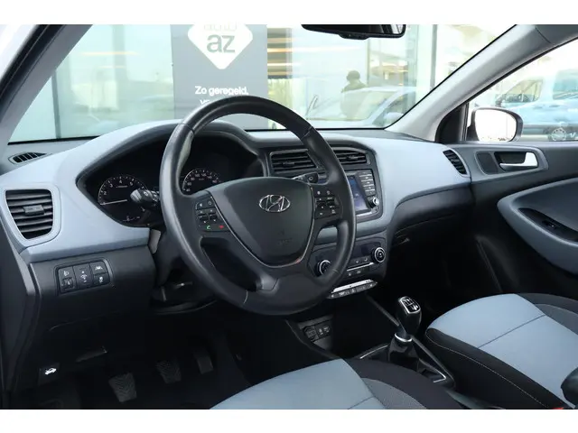 Hyundai i20 Coupé 1.0 T-GDI Premium 2017 Benzine 20