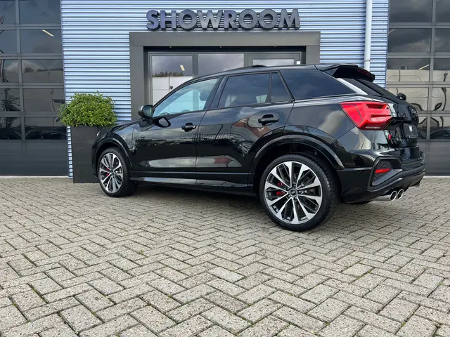 Audi SQ2 2.0 TFSI quattro 2023 Benzine 18