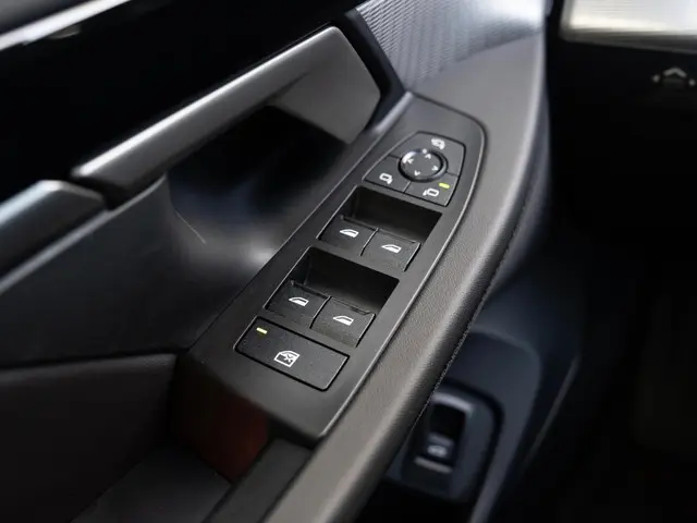 BMW 5 Serie 530e Sedan 2026 Hybride Benzine 25