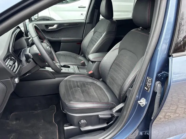 Ford Kuga 2.5 PHEV ST-Line X 2020 Hybride Benzine 13