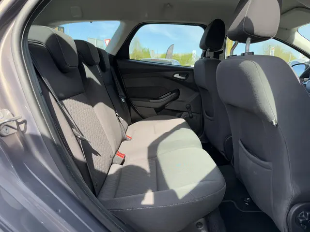 Ford Focus Wagon 1.0 EcoBoost Edition 2014 Benzine 9