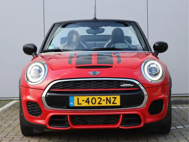 MINI Cooper Cabrio John Works Chili 2020 Benzine 7