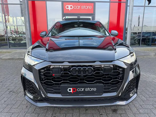 Audi RSQ8 2