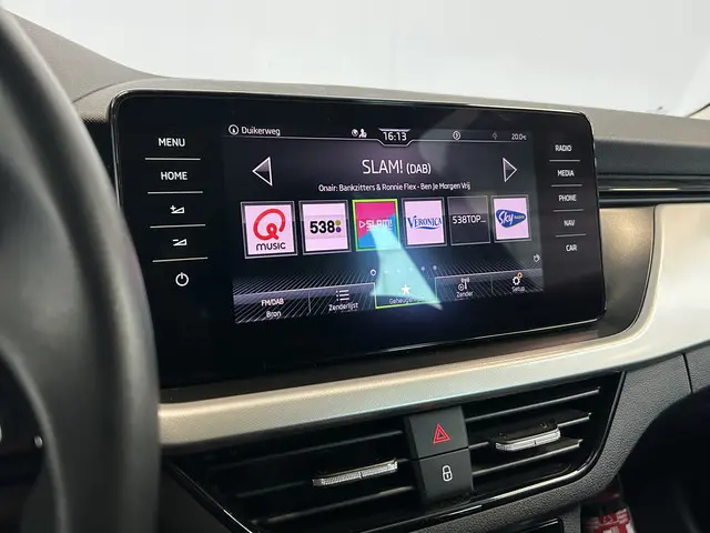 Škoda Kamiq 1.0 TSI Business Edition 2020 Benzine 26