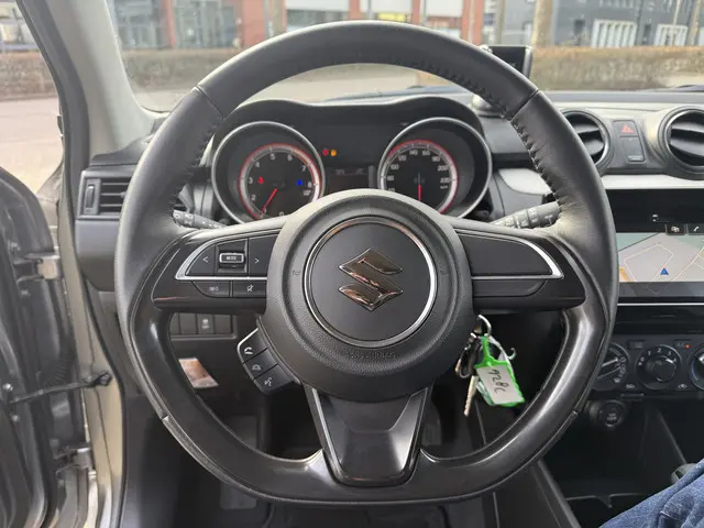 Suzuki Swift 1.2 Automaat Navi Camera 2019 Benzine 12
