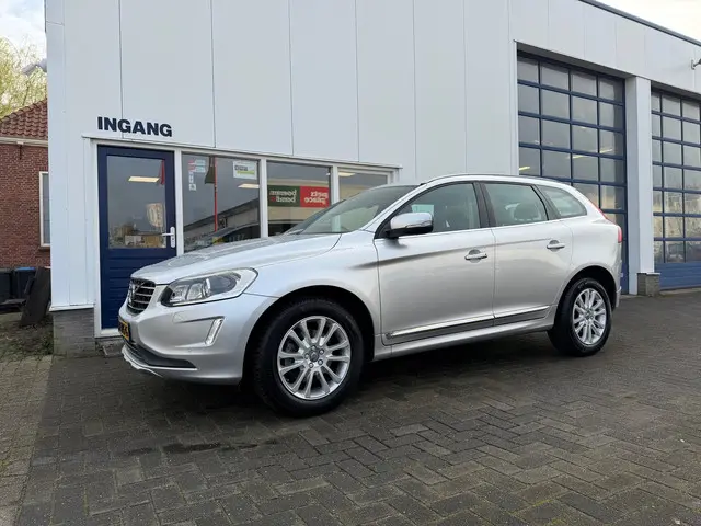 Volvo XC60 2.0 D4 FWD SUMMUM 2017 Diesel 2