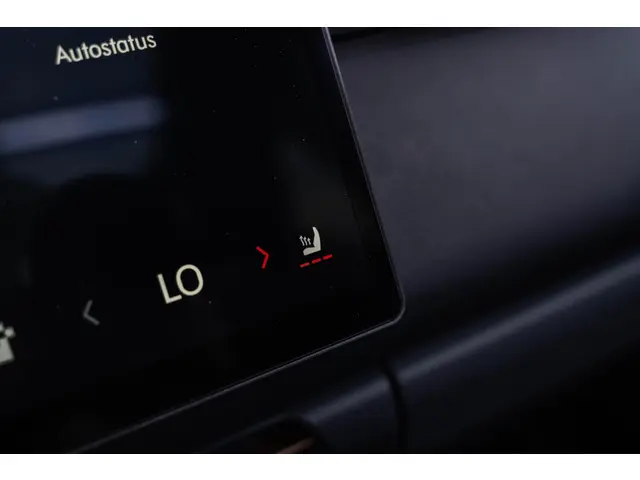 Lynk & Co 08 1.5 More 2025 Hybride Benzine 23