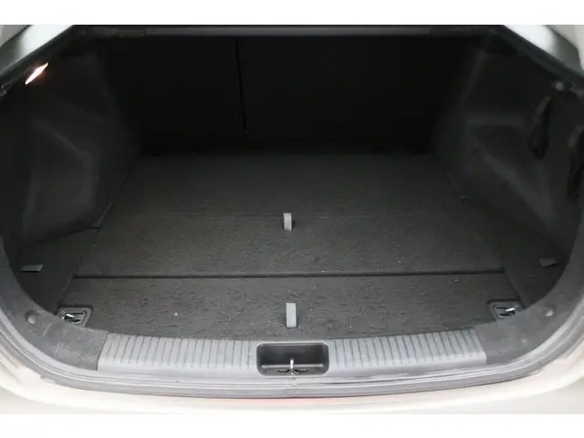 Kia cee'd Sportswagon 1.6 GDI First Edition 2016 Benzine 14